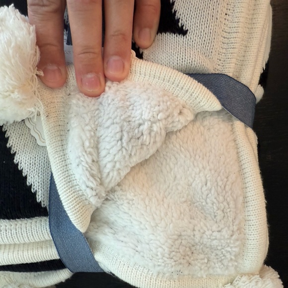 Pottery Barn Kids Black and Off-White Baby Blanket - Picture 4 of 4